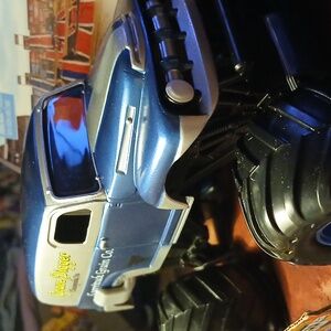 Monster JAM Grave Digger Blue and White Toy Truck 1/24